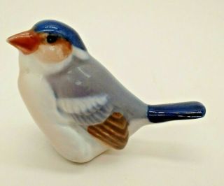 Finch Royal Copenhagen Denmark Porcelain Bird Figurine 1040 2 " Vintage
