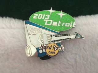 Hard Rock Cafe Pin Detroit 10th Anniversary Cadillac Fin Guitar W Green Halo