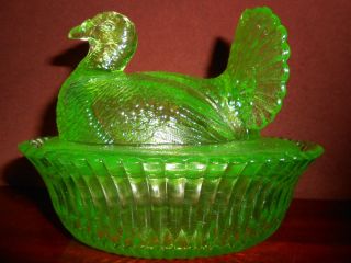 Green Vaseline Glass Turkey Hen Chicken On Nest Basket Dish Candy Butter Uranium