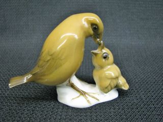 Lorenz Hutschenreuther Kunstabteilung 1127/2f Bird Feeding Baby Figurine;