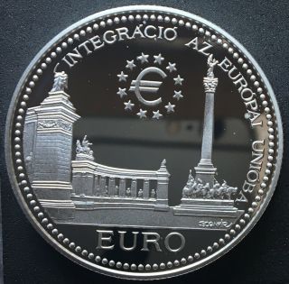 Hungary,  2000 Forint 