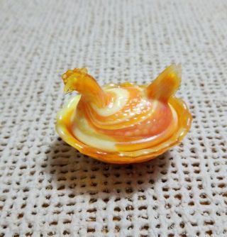 Boyd Nesting Hen Salt Dip Orange / Yellow.  Slag Glass Chicken On A Basket /trink
