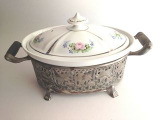 Vtg Syracuse Royal Rochester Covered Baking - Casserole Dish W/metal Stand 9x6x4 "