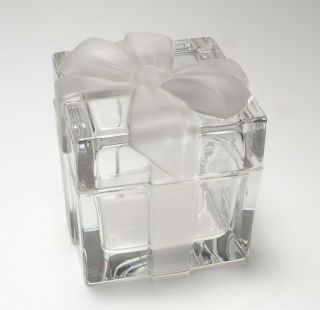 Tiffany & Co.  Clear And Frosted Present Glass Box