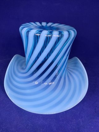 FENTON ART GLASS FRENCH BLUE SPIRAL OPTIC TOP HAT VASE - VINTAGE c.  1930 ' s 3