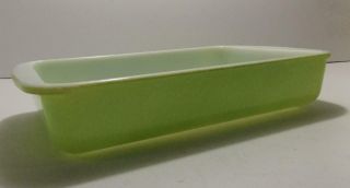 Vintage Pyrex Rectangle Baking Dish 231 1.  5 Qt.  Lime Green Brownie Pan