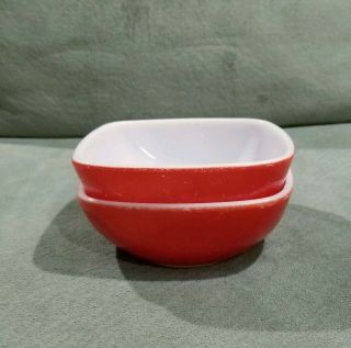 Set Of 2 Vintage B - 11 Pyrex Small Red Square Hostess Dish Bowls 410 - 12 Ounces