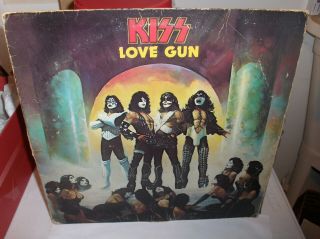 Kiss Love Gun - Vinyl Record Album,  Has Contents,  Look At Pictures - - 2 Us