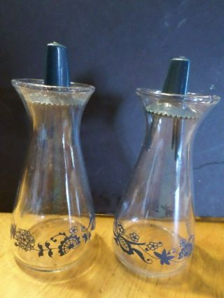 Set Of 2 Pyrex Old Town Blue Onion Shakers - Glass - Usa