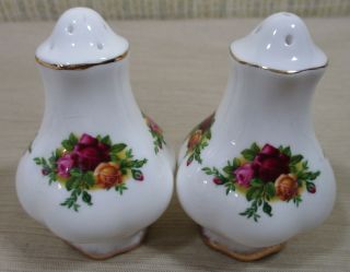 Royal Albert Old Country Rose Salt & Pepper Shakers Bone China Made In England