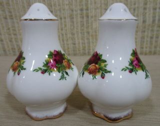 Royal Albert Old Country Rose Salt & Pepper Shakers Bone China Made In England 2