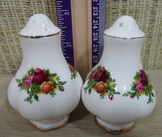 Royal Albert Old Country Rose Salt & Pepper Shakers Bone China Made In England 3