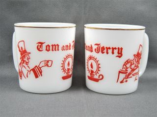 Set Of 2 Vintage Red Paint Tom & Jerry Milk Glass Christmas Egg Nog Coffee Mugs