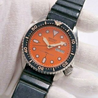 Vintage Seiko Quartz Diver 7548 - 700c Orange Dial Watch Japan