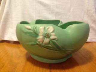 Vintage Weller Pottery Dogwood Matte Green Crimped Edge Bowl Vase B8