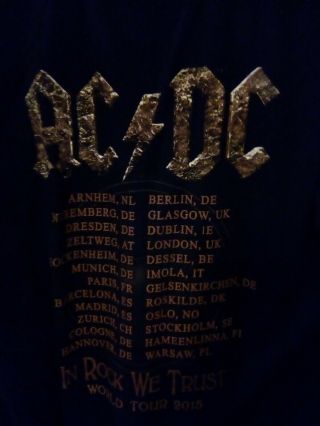 AC/DC medium rock or bust world tour 2015 t shirt 2