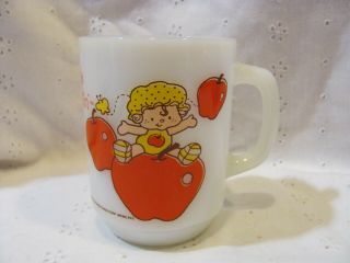 Vintage 1980 Apple Dumplin Milk Glass Anchor Hocking Mug Strawberry Shortcake
