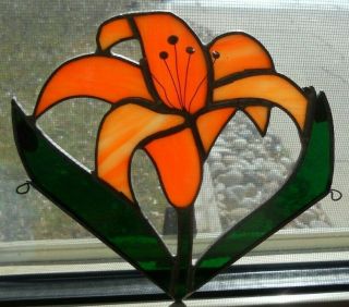 Stained Glass Suncatcher Window Wall Hanging Lily Flower Ornament 5.  6 " X 5.  25 "