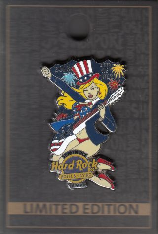 Hard Rock Cafe Pin: Tampa Hotel 2018 4th Of July Rocking Girl Le200