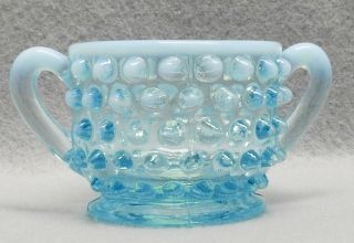 Vintage Fenton Blue Opalescent Hobnail Sugar Bowl (g305)