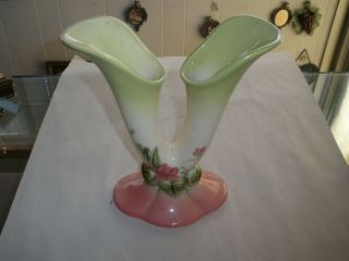 Vintage Hull Pottery Medley Double Cornucopia Bud Vase W15 - 8 - 1/4 Pink and Green 2