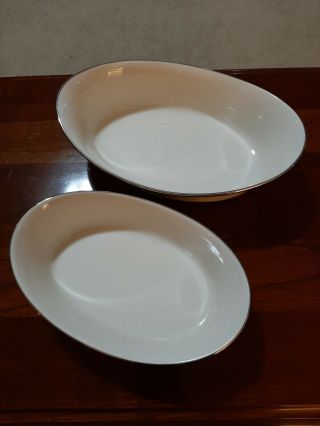 Lenox Solitare Oval Serving Bowl 8.  5 " Or 10 "