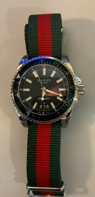 Gucci Dive Black Dial Red And Green Nylon Men 