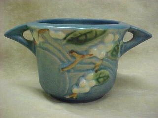 Vintage 1940 ' s Roseville Pottery Snowberry on Blue Handled Bowl Dish 1S U.  S.  A. 3