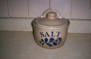 Pfaltzgraff Pottery Folk Art Salt Box With Lid Hanging Hole 560