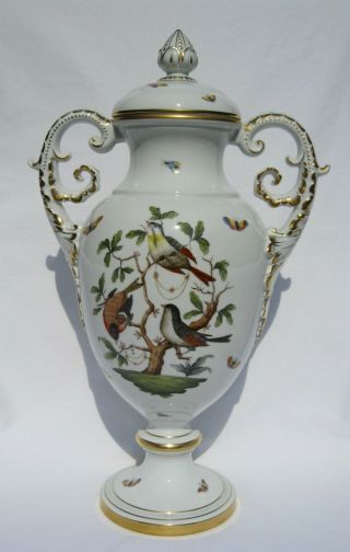 Herend Hungarian Porcelain Two - Handled Vase With Cover In The Rothschild Pattern