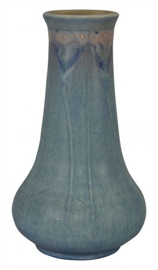 Newcomb College Pottery 1925 Bulbous Base White Floral Vase (Irvine) 3