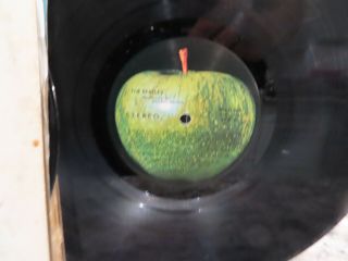 THE BEATLES THE WHITE ALBUM - NUMBERED 1968 PRESSING APPLE LABELS SWBO 101 3