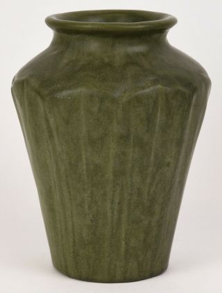 Fantastic Arts And Crafts Matt Green Vase 9.  5 " Tall Mold And Color