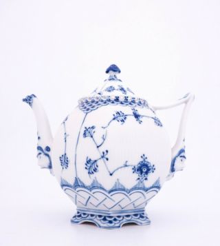 Tea Pot 1119 - Blue Fluted - Royal Copenhagen - Full Lace - 1:st Quality -