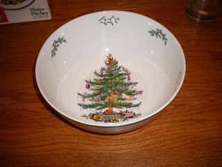 Spode Christmas Tree Pattern 9 3/4 " Round Serving/salad Bowl.  S3324 - R.  England.