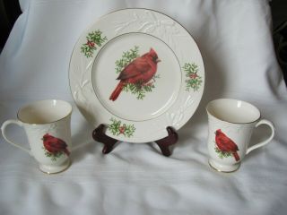 (3) Lenox Winter Greetings By Catherine Mcclung Plate Mugs Red Cardinal Birds