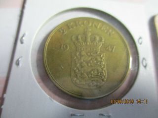 1947 Denmark 2 Kroner coin and a.  999 Fine Silver One Ounce Bar Silvertowne 2