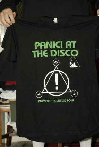 Panic At The Disco Tour T Shirt L Pray For The Wicked Naughty Nun Art