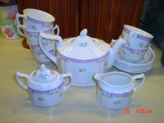 Laura Ashley Alice 2 Cups and 2 Saucers 2