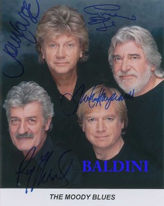 Moody Blues - Signed 10x8 Photo,  Great Studio Image,  Looks Great Framed