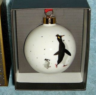 Portmeirion Porcelain Sara Miller Skating Penguin W/baby Christmas Ornament Nib