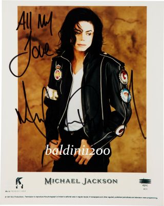 Michael Jackson - Signed 10x8 Photo,  Great Studio Image,  Looks Great Framed