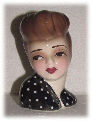 Unique Creations American Craft Small 6.  5 " Tall Polka Dot Dress Lady Head Vase