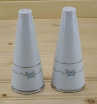 Style House Corsage Salt & Pepper Shaker Set - Fine China - Japan |discontinued