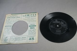 VINTAGE 45 RPM RECORD - THE BEATLES SHE LOVES YOU / PARLOPHONE 3