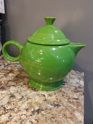 Homer Laughlin FIESTA SHAMROCK GREEN (CONTEMPORARY) Tea Pot 44 oz.  NWT 3