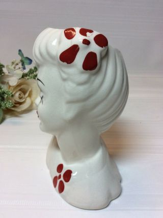 Vinage Lady Head Vase White Base Red Flower Red Lips 5 3/4” Tall 2