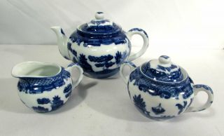 Blue Willow Tea Set (6 Pc) 4 Cup Teapot Lid & Strainer,  Sugar & Lid,  Creamer