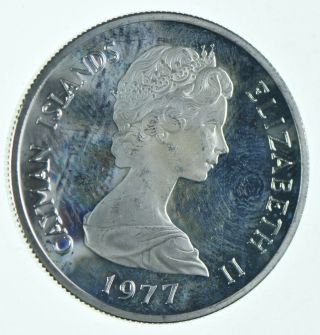 World Coin - 1977 Cayman Islands 1 Dollar - World Silver Coin 18.  2g 340