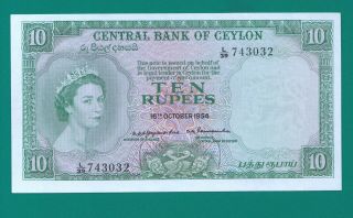 Ceylon Sri Lanka 10 Rupee Queen Elizabeth Ii 16.  10.  1954 - Unc